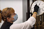 Перевод часов. Фото: скриншот YouTube-видео.
