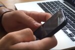 Смартфон. Фото: скриншот YouTube-видео