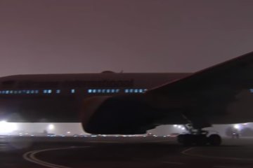 Эвакуация из Уханя: на борт самолета не пустили четыре человека, детали