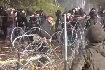 Сутички біля кордону. Фото: скриншот YouTube