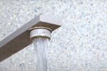 Вода. Фото: YouTube, скрін
