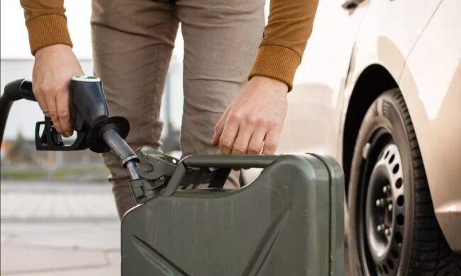 Дизельне пальне, дефіцит, АЗС. Фото: Telegram