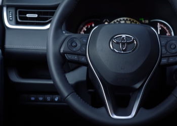 Toyota RAV4. Фото: скріншот YouTube-відео