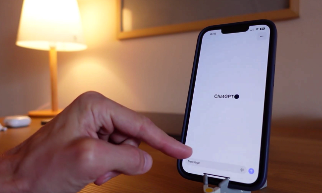 Что ни в коем случае нельзя писать ChatGPT. Фото: YouTube