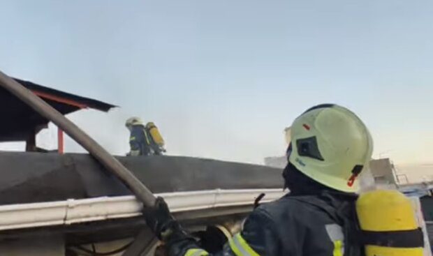 Пожежники. Фото: скріншот YouTube-відео
