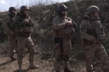 Военные, скриншот из YouTube