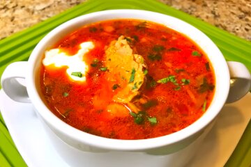 Борщ. Фото: YouTube