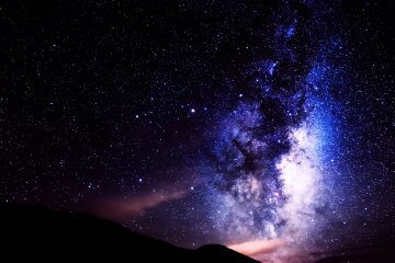 Зоряне небо. Фото: YouTube, скрін