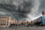 Затопит улицы и повалит деревья: на Киев надвигается ураганный циклон