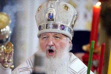 Истинное лицо московских попов: братаются с боевиками и снабжают их оружием