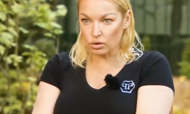 Это полное дно: красная и хмельная Волочкова без белья показала «треш» в бане