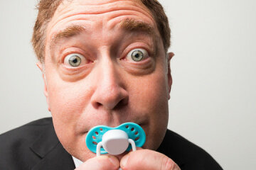 Теперь все родители обязаны давать детям деньги, пока 23 года не исполнится