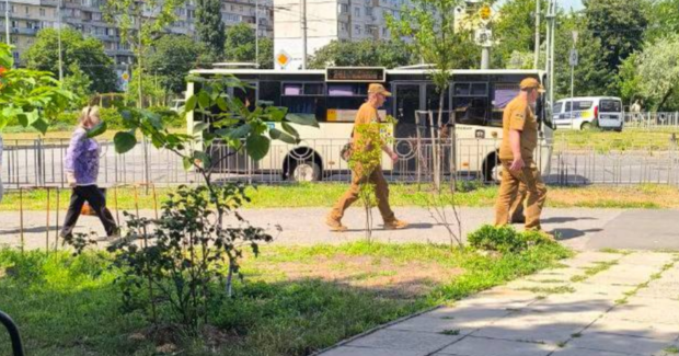 Що робити якщо в паперовому документі та в "Резерві+" не збігаються дані. Фото: YouTube