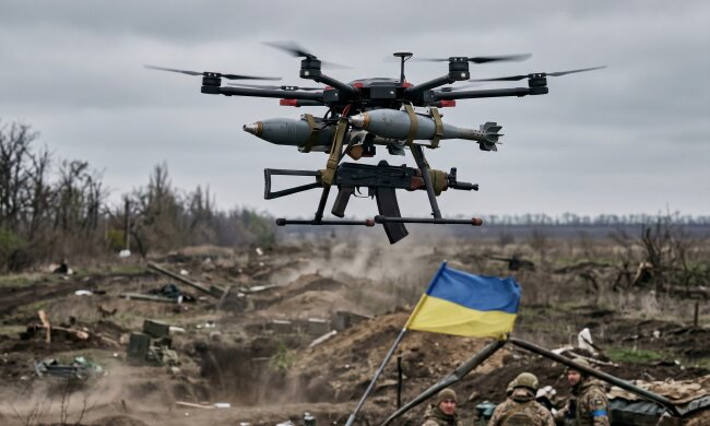 український бойовий дрон автомат мінометні міни