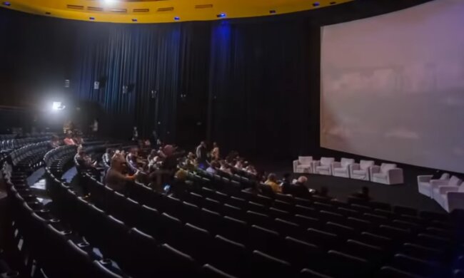 В кино пустят с ограничениями. Фото: youtube