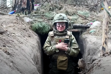 Чоловікам розповіли, як отримати відстрочку від армії завдяки дружині. Фото: YouTube