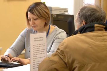 Весной пенсионеры получат надбавку. Фото: скрин Факти ICTV