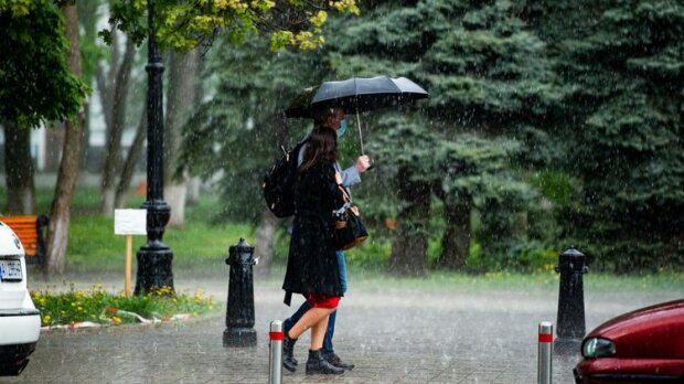 Киев утонет в лужах, готовте зонты: прогноз погоды на 26 мая