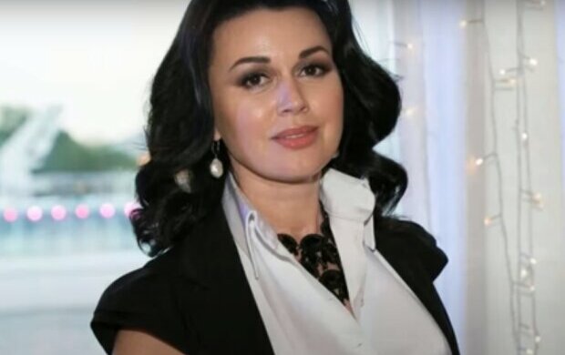 Анастасия Заворотнюк. Фото: скриншот YouTube.