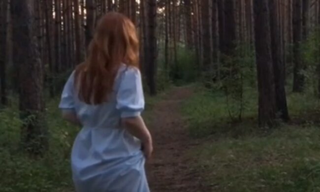 Дівчина. Фото: скріншот YouTube-відео