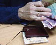 Обновленные пенсии при Зеленском и новом Кабмине: что подкинут украинцам