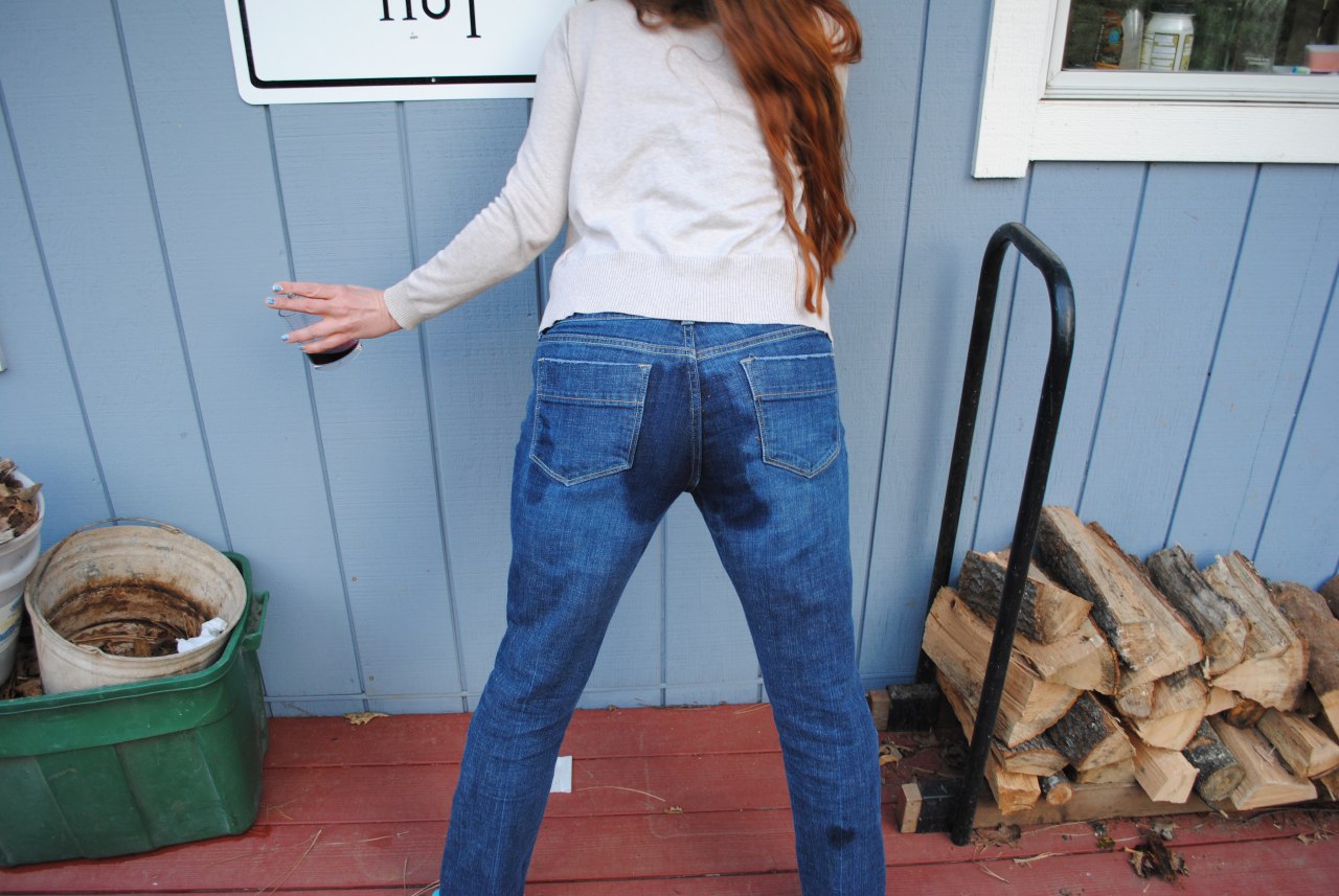 Pee tight jeans porn pics