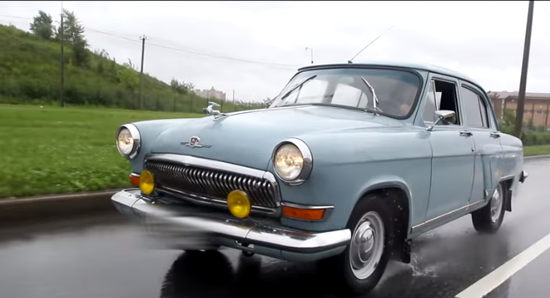 В Украине замечена легендарная "Волга" с необычным тюнингом