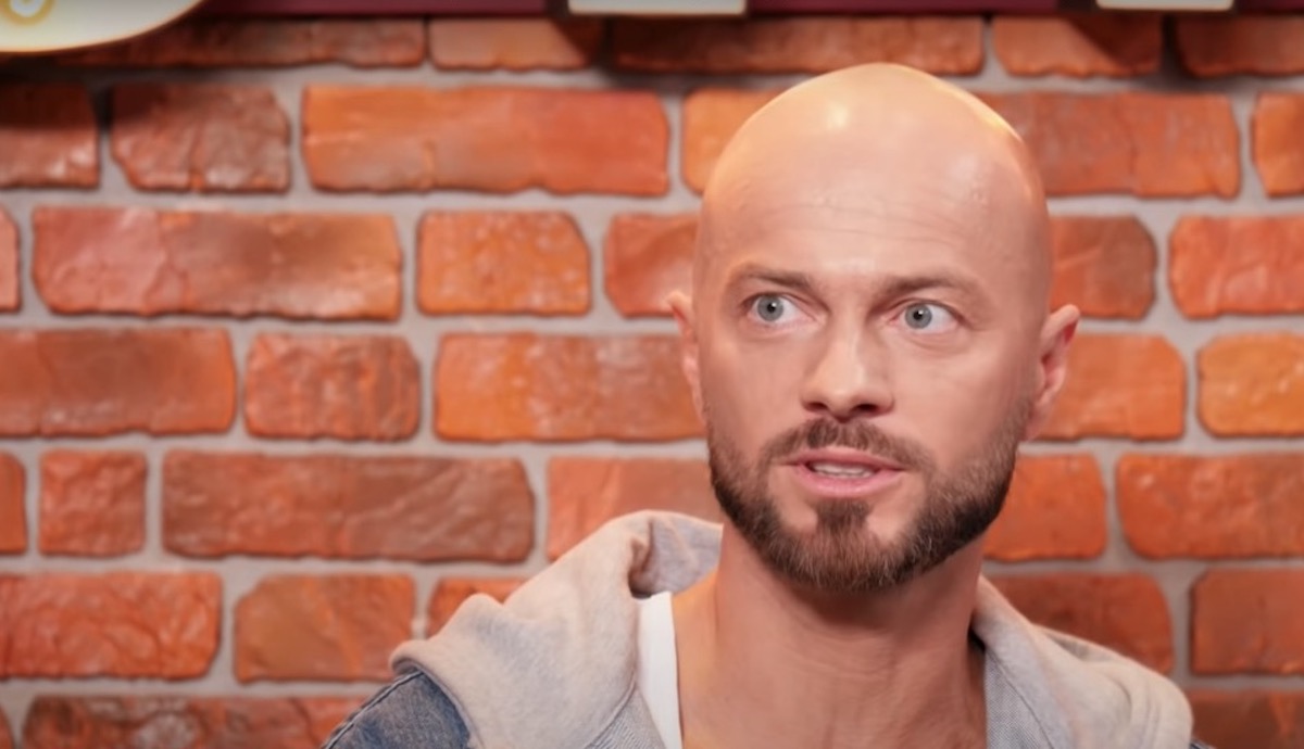 Танцор Влад Яма показал, как он отдыхает с семьей в Греции - Vimarsana News