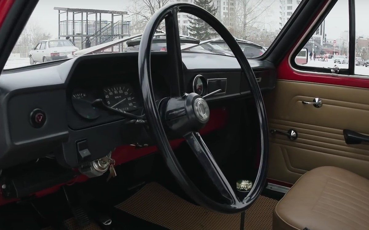 Украинец создал уникальный пикап из "Запорожца" и "Жигулей"