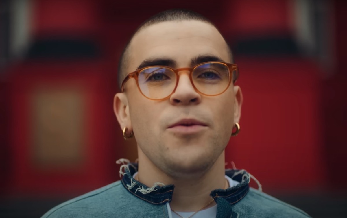 Співак Антон Вельбой перевтілився в Сердючку та показав, на що треба ...