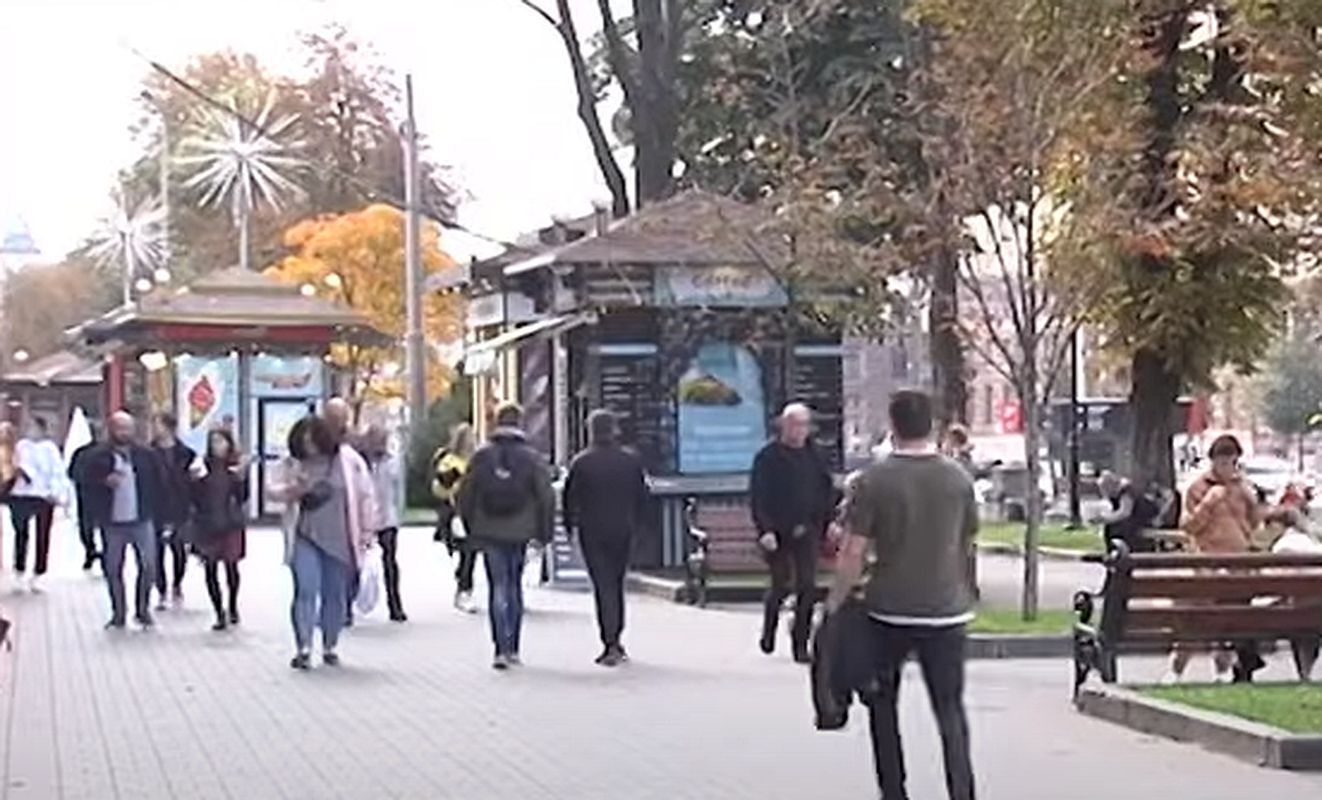 какого числа украина переходит на зимнее время