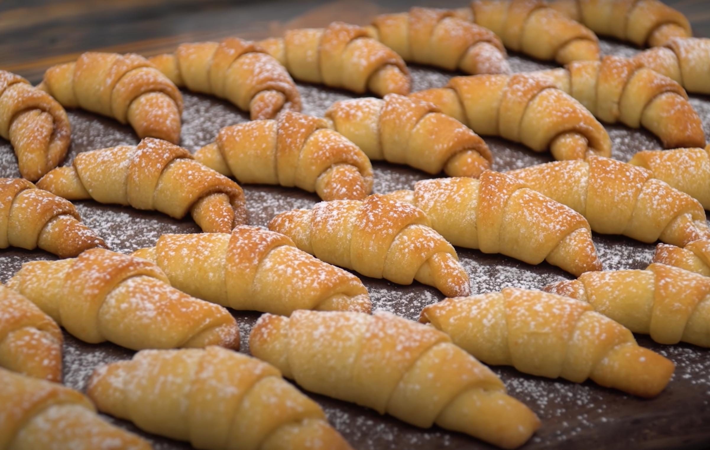 Рогалики на сметане и масле как у бабушки 😍🥐🧈